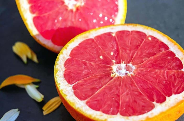 a halved grapefruit