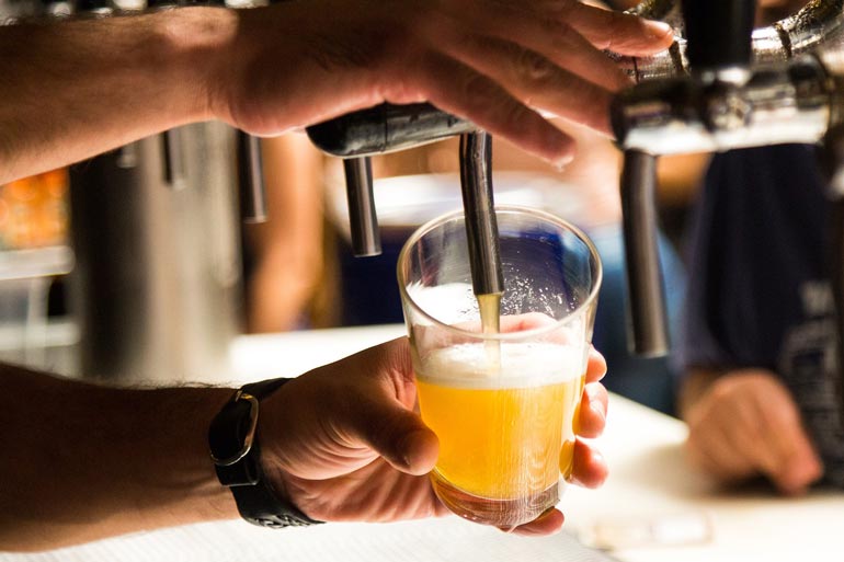 7 of the Best Places to Enjoy a Beer in Mississippi – Plus What to Drink There