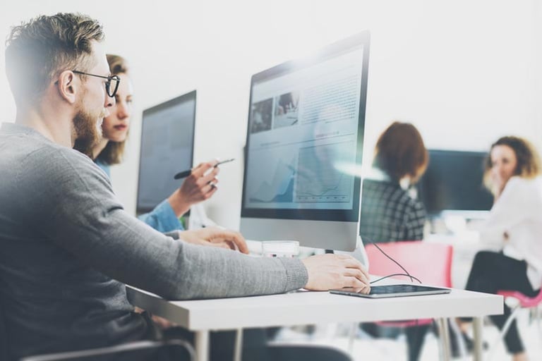 A Complete Guide to Upskilling from a Professional Essay Writer