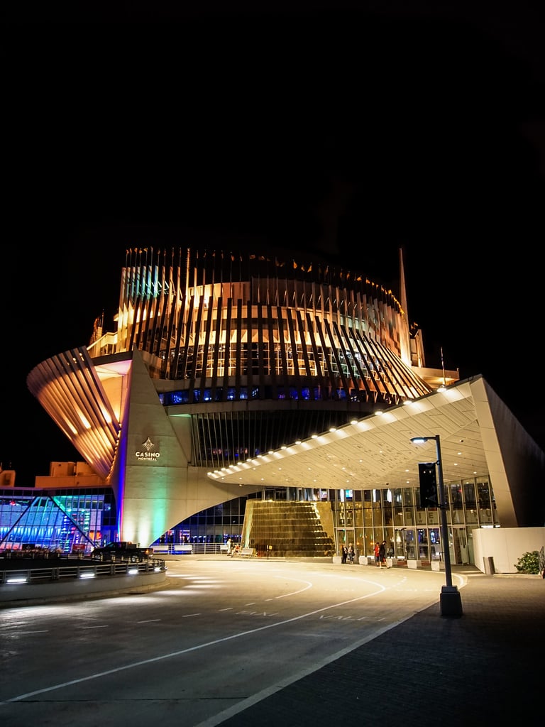 The Best Canadian Casinos with Good Drinks