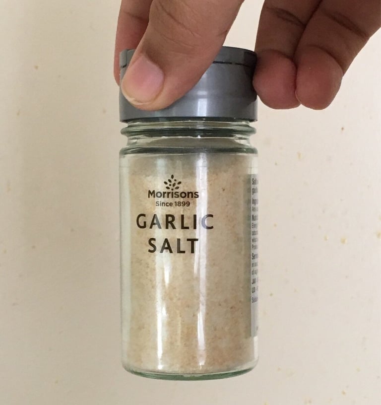 How Is Garlic Salt Different From Garlic Powder?