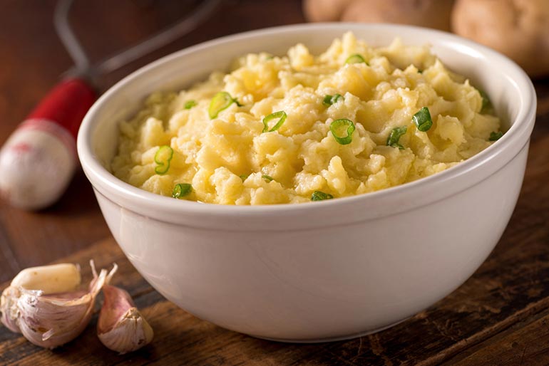 garlic mashed potatoes in nice bowl