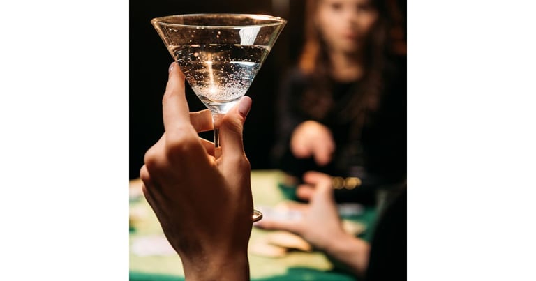 How to Tip Cocktail Waiters and Waitresses in Las Vegas
