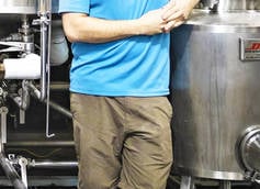 Head Brewer Jonathan Newman (Photo Credit: Distinction Magazine) The Virginia Beer Co. Head Brewer Jonathan Newman Talks Elbow Patches