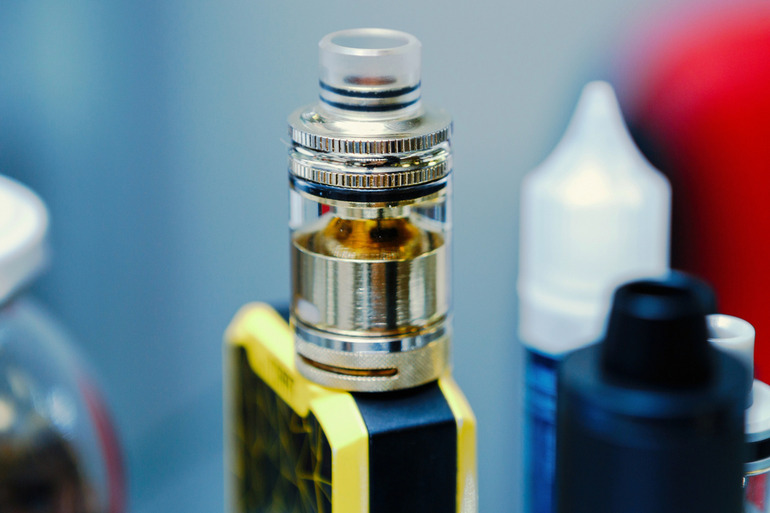 Juice Head Vape Review: Top Flavor
