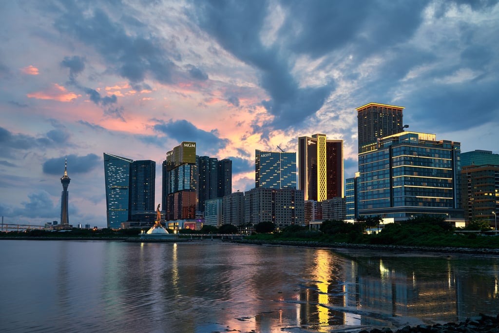 Best Night Spots for Drinks in Macau