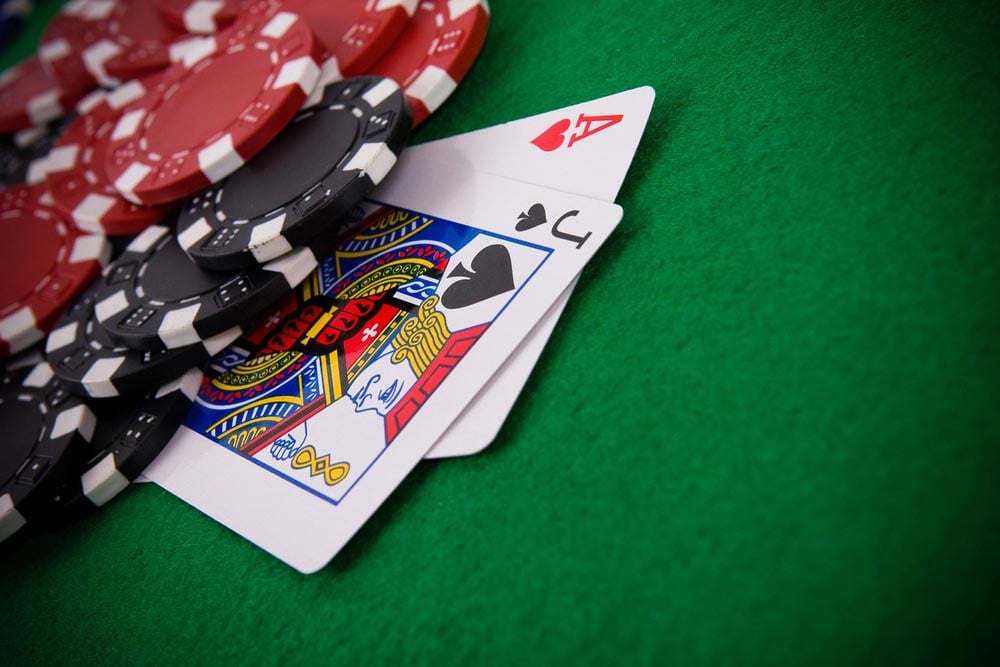 Mastering Blackjack: A Step-by-Step Guide to Winning Strategies and Maximizing Casino Bonuses
