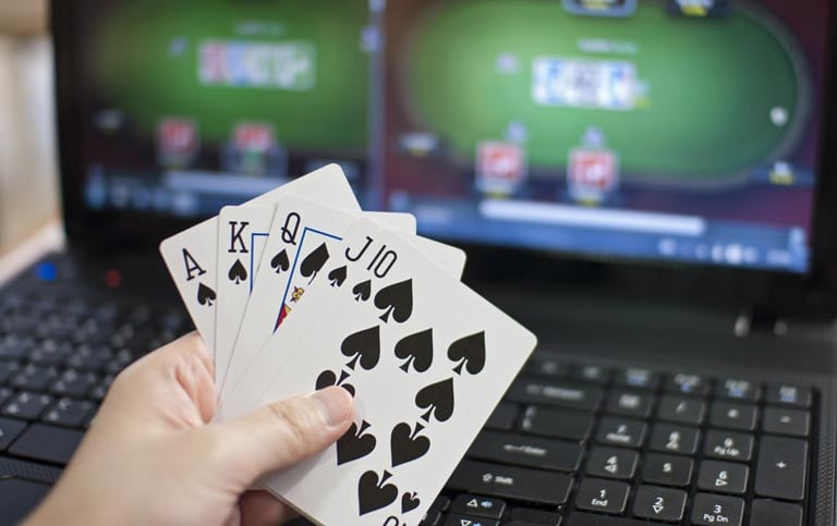 Play Online Casino with Live Dealers Available Today