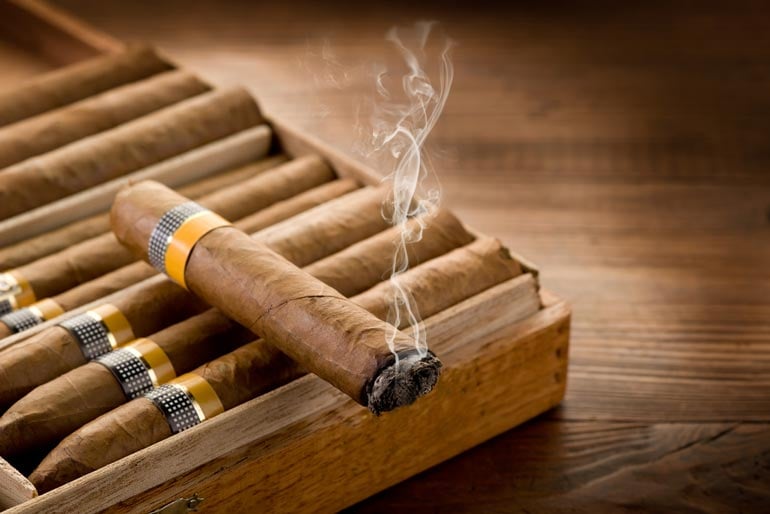 Tips for Pairing Cigars with Different Types of Beer