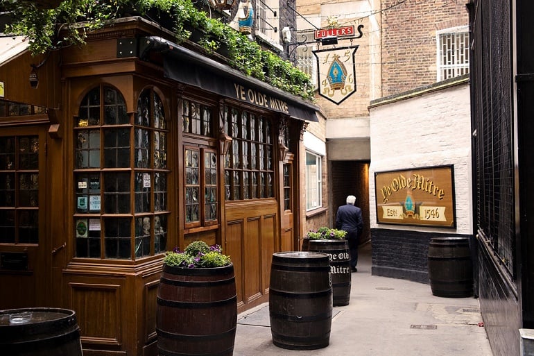 Ye Olde Mitre (Photo Credit: yeoldemitreholborn.co.uk)