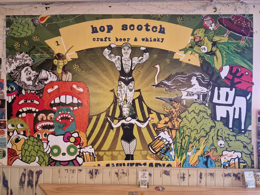hop scotch craft beer & whisky bar andalusian establishment