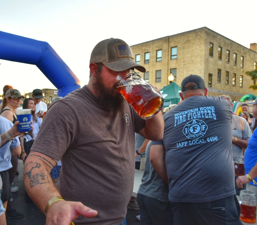 Arktoberfest Scenes