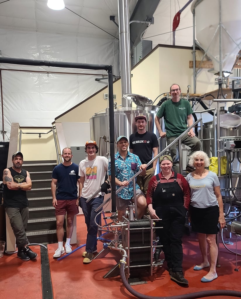 Chuckanut and Breakside Breweries' Teams