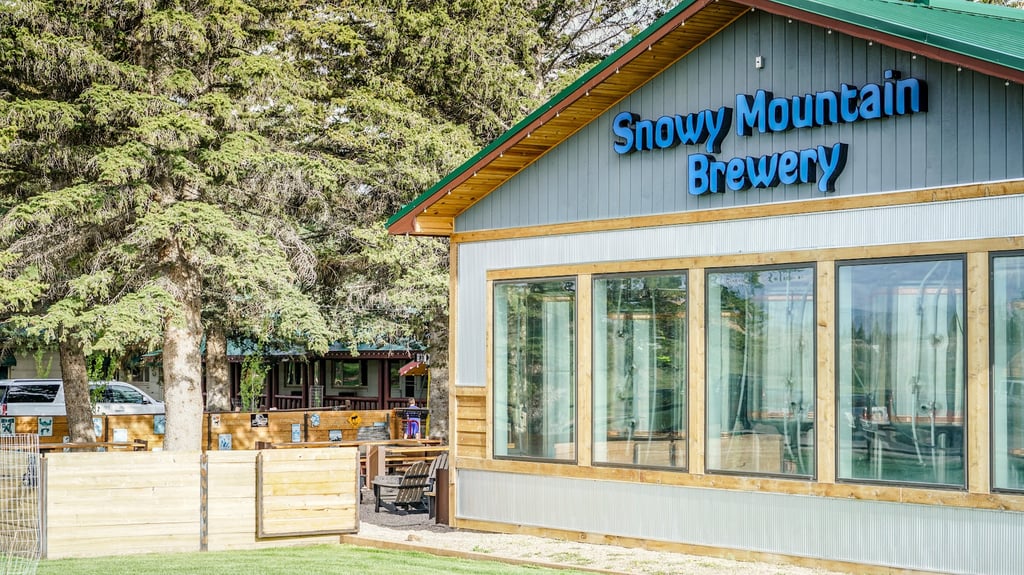 The Front of Snowy Mountain Brewery