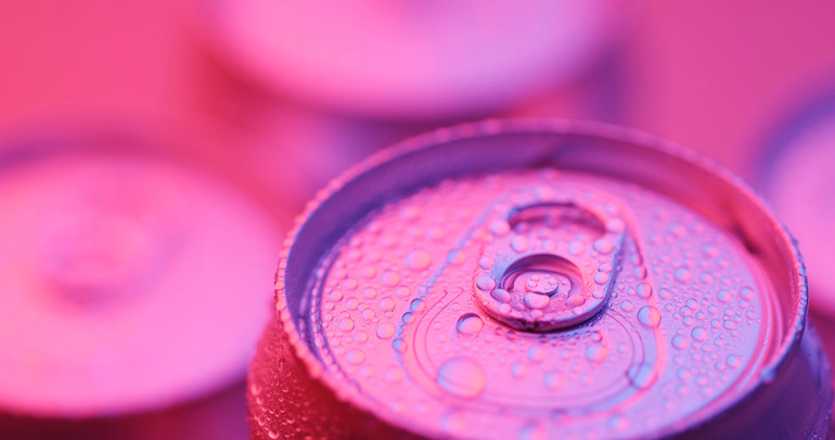 A chilled beverage can covered in condensation, symbolizing the rise of alternative beverages and data-driven innovation shaping North America’s evolving drink market in 2026.