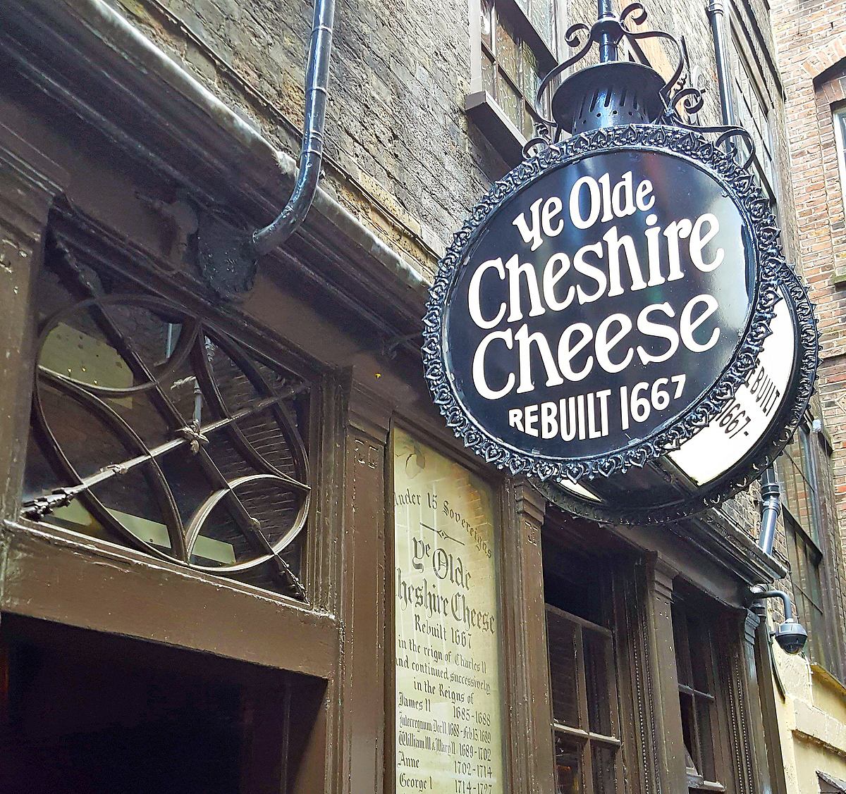Ye Olde Cheshire Cheese sign