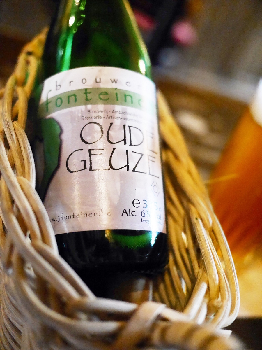 3 Fonteinen’s Oude Gueuze in a lambic basket