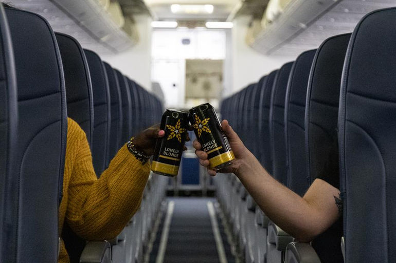 Fulton Brewing Announces Lonely Blonde to be Served on Sun Country Flights