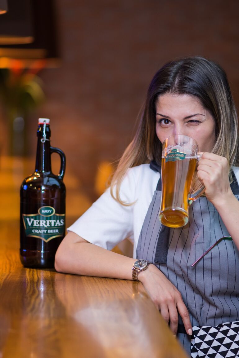 How Beer Affects Women’s Skin