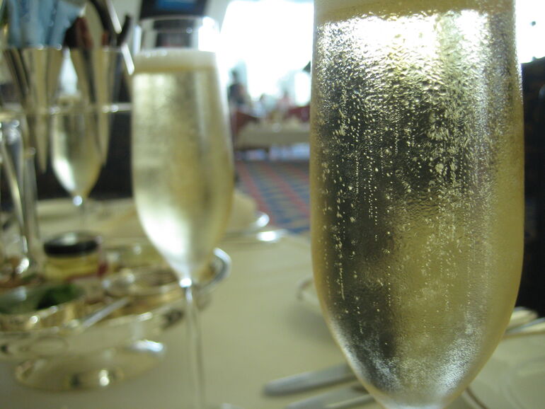 What Is Prosecco and Why Should You Choose It as a Sparkling Wine