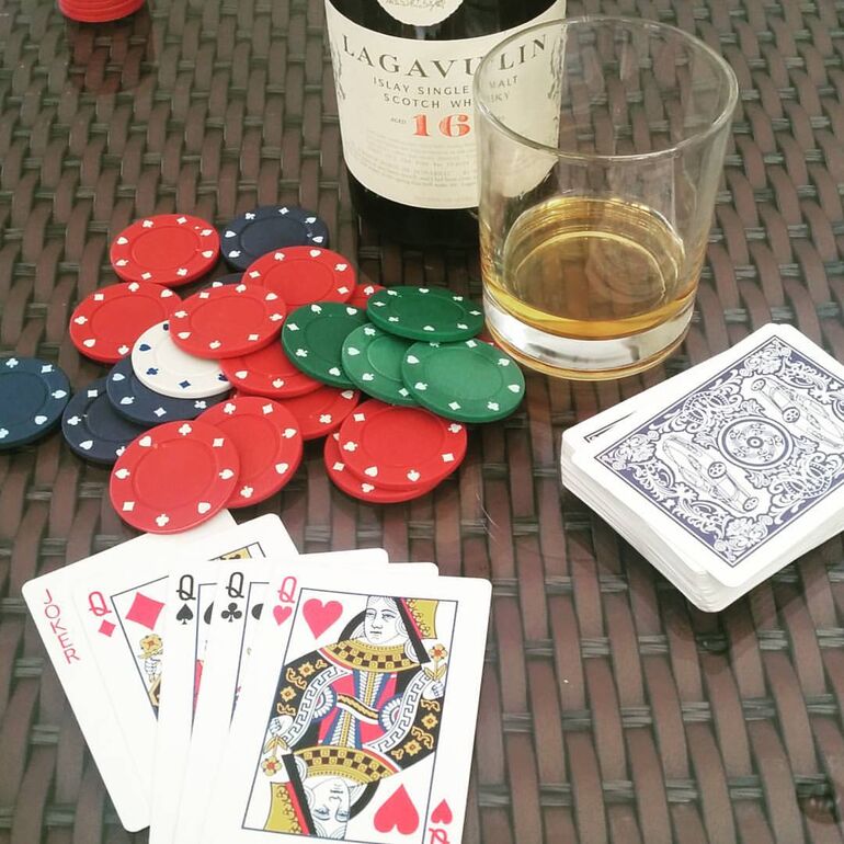 Why Should You Avoid Drinking Beer While Gambling?
