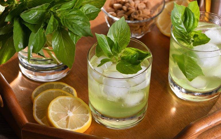How to Make Your Own Cannabis-Infused Cocktails