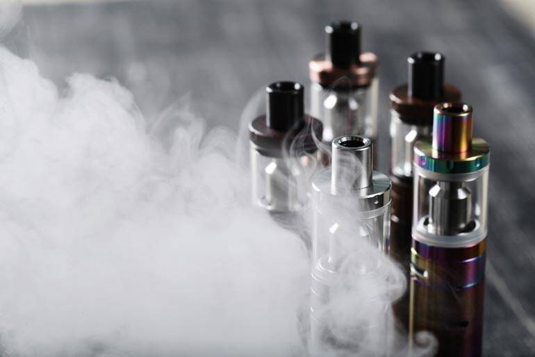 The Advantages of Disposable Vapes for Social Vaping Occasions