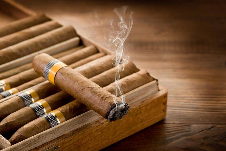Tips for Pairing Cigars with Different Types of Beer