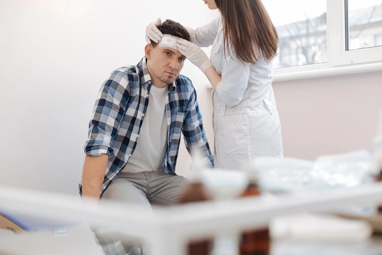 First Aid Guide: Recognizing and Responding to Signs of Concussion