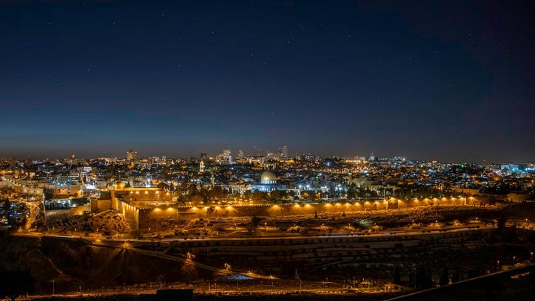 The Holy Land’s Wee Hours: How Jerusalem Transforms from Golden to Magical at Night