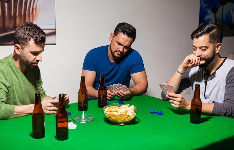 Why is Non-Alcoholic Beer Great for Poker Nights?