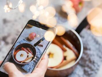 Mulled Cider and Social Media: The Perfect Winter Combo