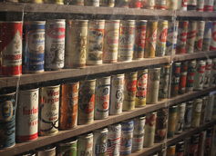 Brickskeller Beer Can Wall, Beer Connoisseur, Bar