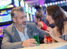 Are Free Drinks at Casinos Worth the Cost?
