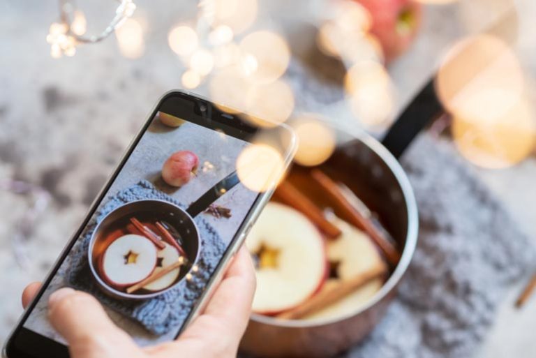 Mulled Cider and Social Media: The Perfect Winter Combo