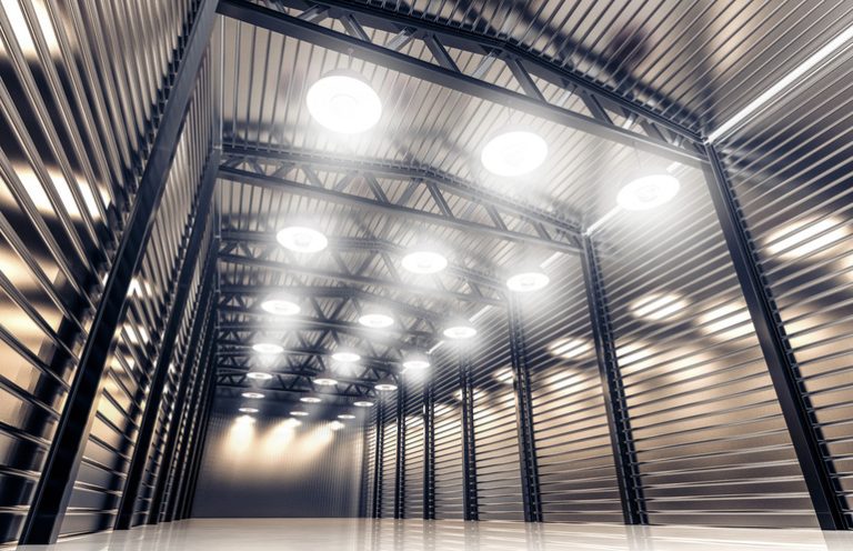 5 Essential Tips for Choosing the Right Shop Lights for Warehouse Lighting