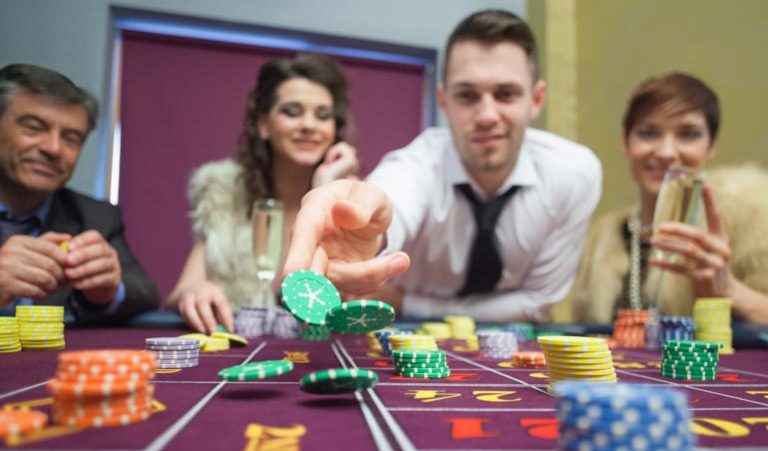 Top 10 Games to Play at Casinos