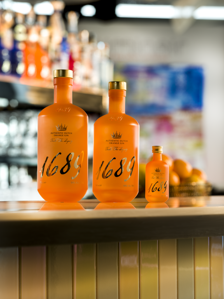 ウイスキー Orange-bottles-collection_1536